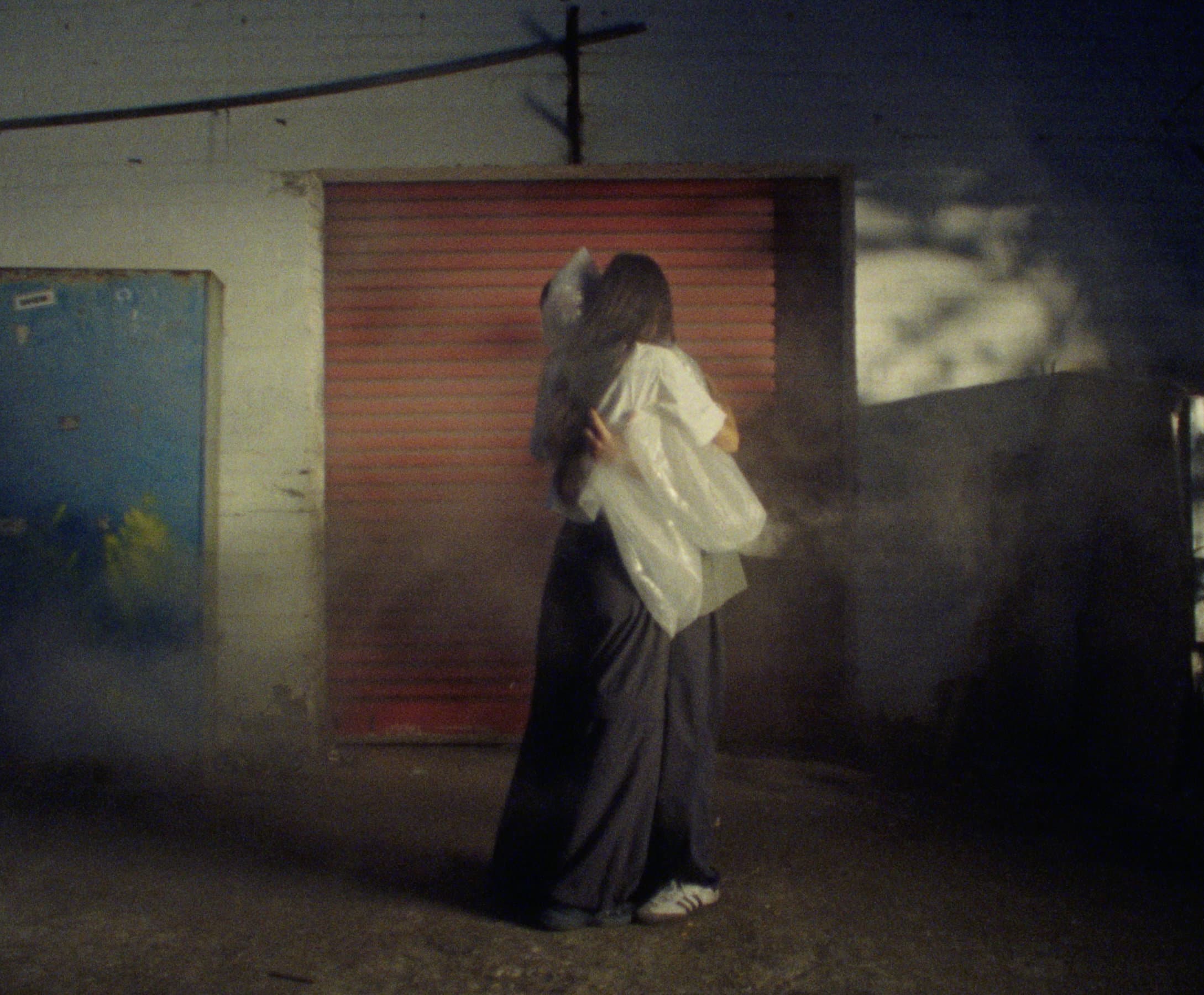 Still 6 from les nuages